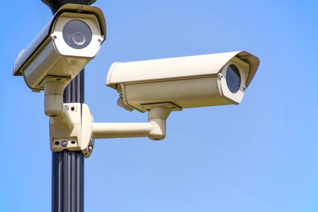 De voor- en nadelen van een draadloze camera